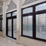 Stiker Kaca Kaligrafi Masjid di Surabaya